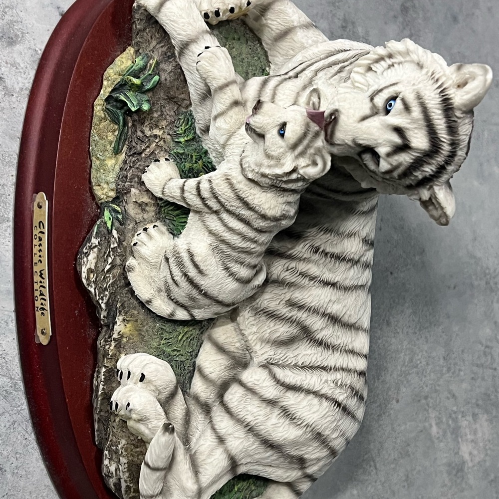 White Tiger and Cub Figurine
